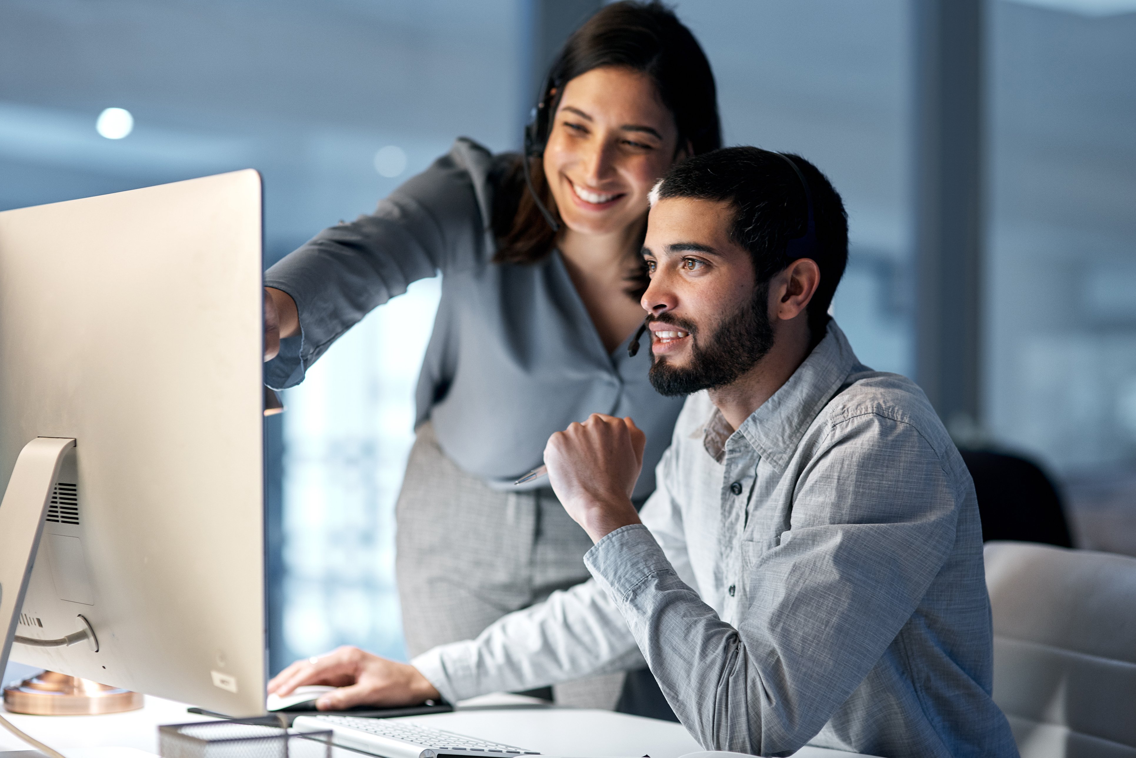 Couple looking at computer 