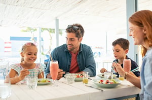 Family at Restaurant | First Alliance Credit Union