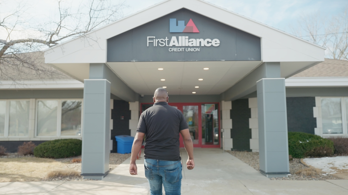 Gabe Green at First Alliance Credit Union branch