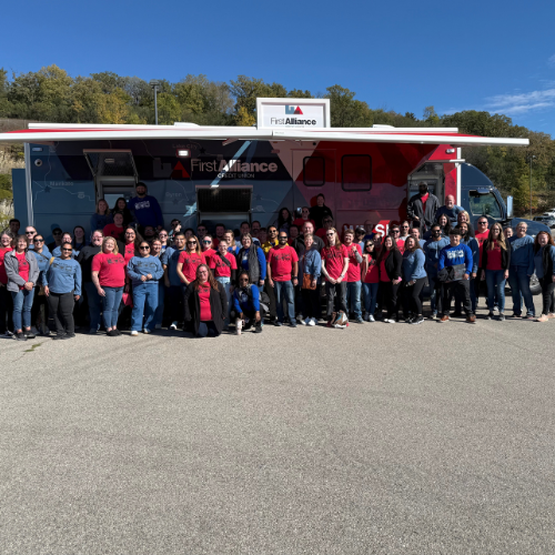 mobile-branch-staff-photo mobile-branch-staff-photo