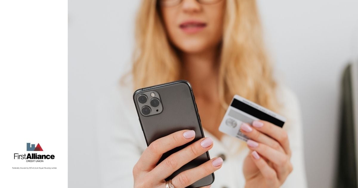 How Credit Card Interest Works and How to Avoid Paying It